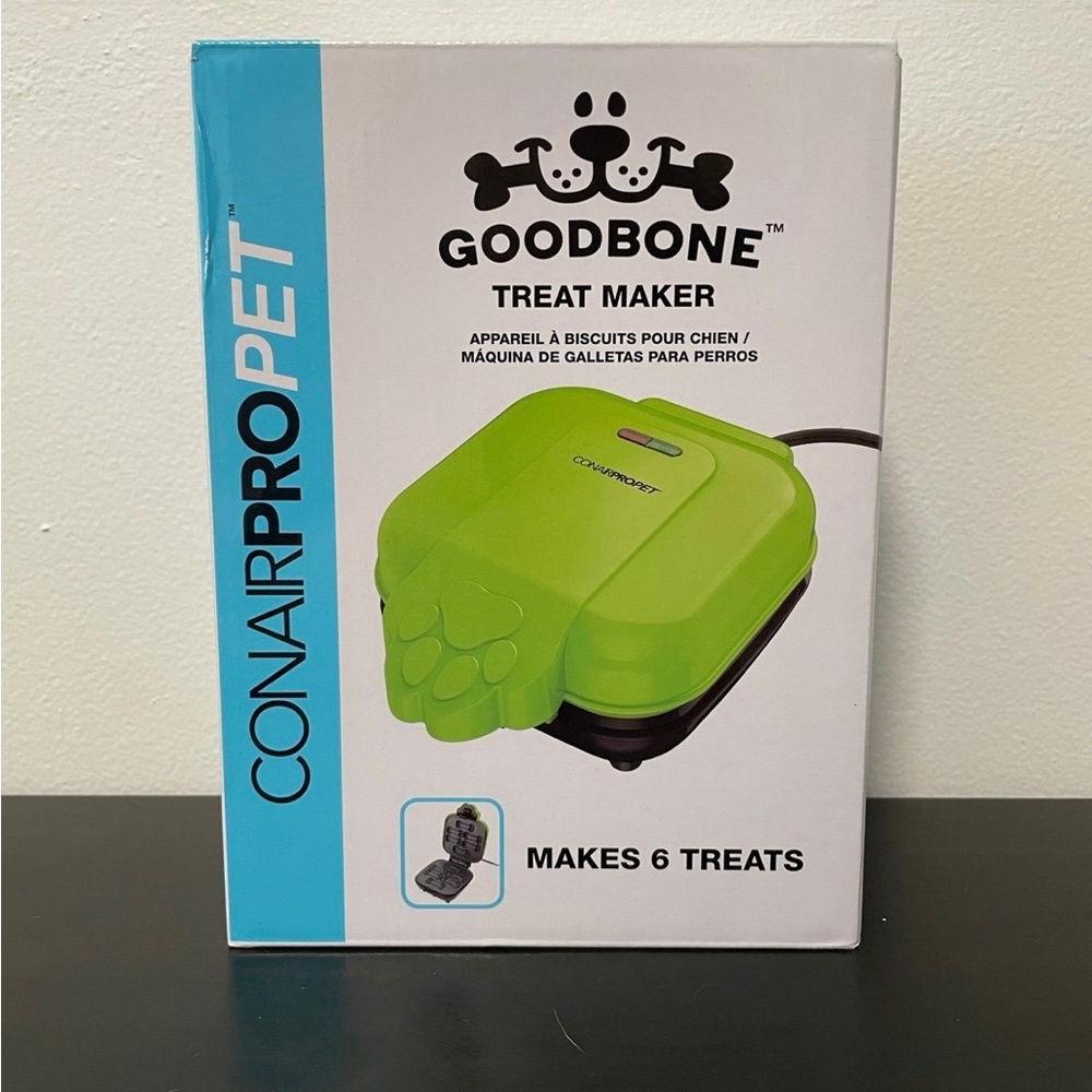 CONAIRPROPET Goodbone Dog Treat Maker w/Cuisinart Recipe Book NEW Nonstick Cat